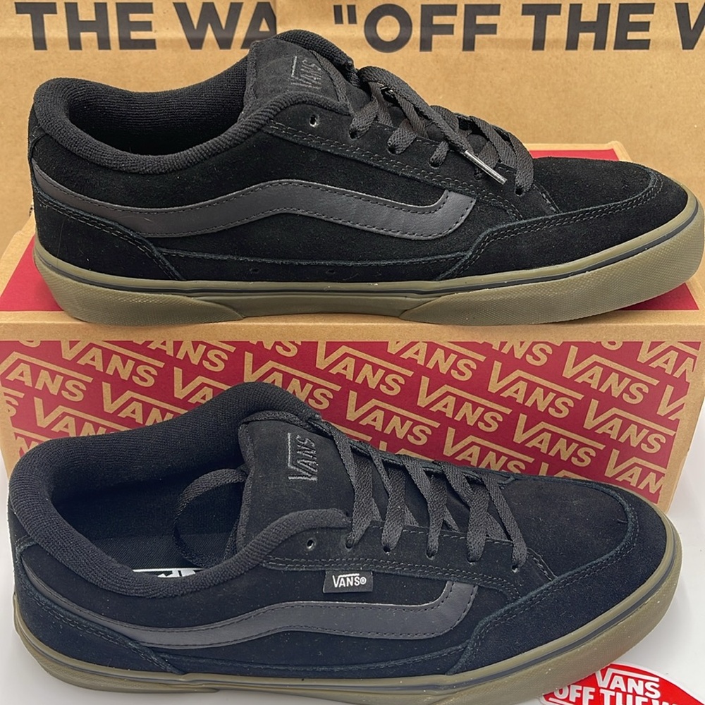 Vans WMNS Bearcat Black/Dark Gum
VN000DT239L
Sneakers - Picture 3 of 16